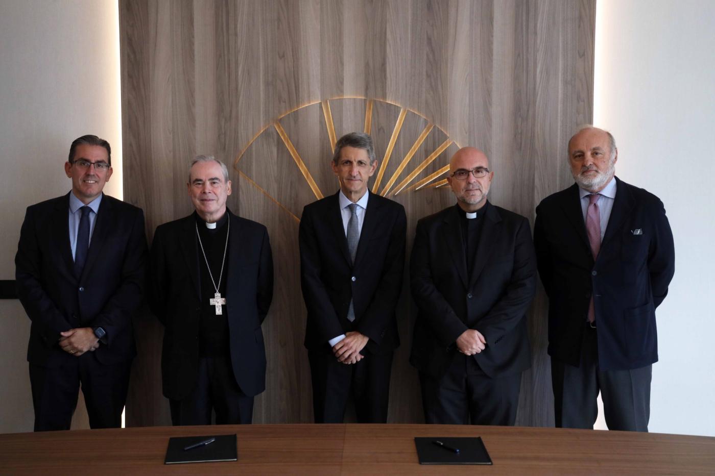 Sergio Corral, Mons. Catalá, José M. Domínguez, Antonio Coronado y Javier Arcas