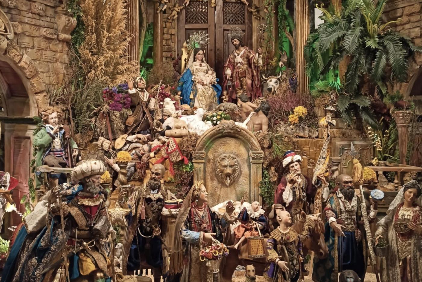 La parroquia de Fátima inaugura un Belén napolitano