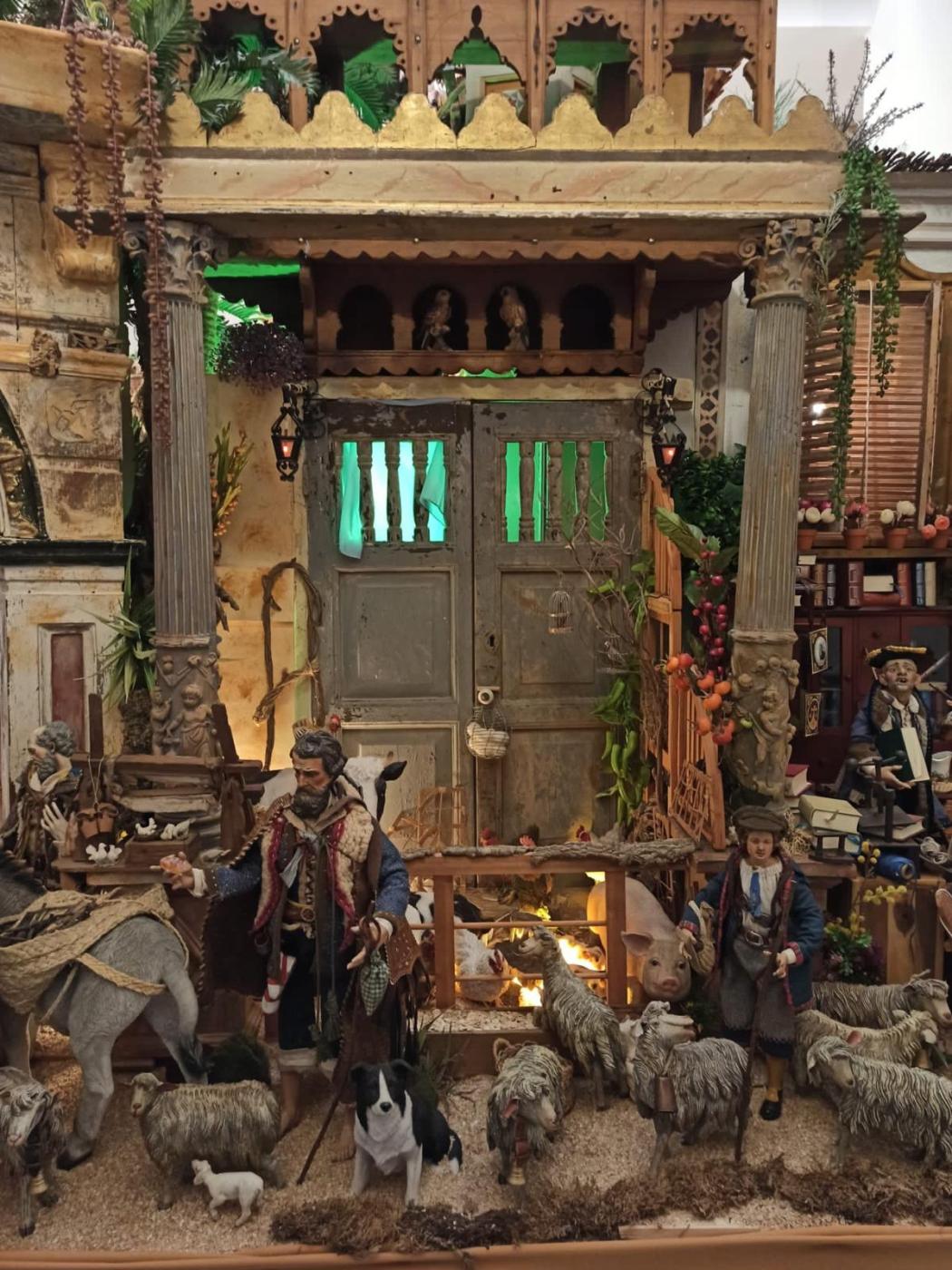 La parroquia de Fátima inaugura un Belén napolitano