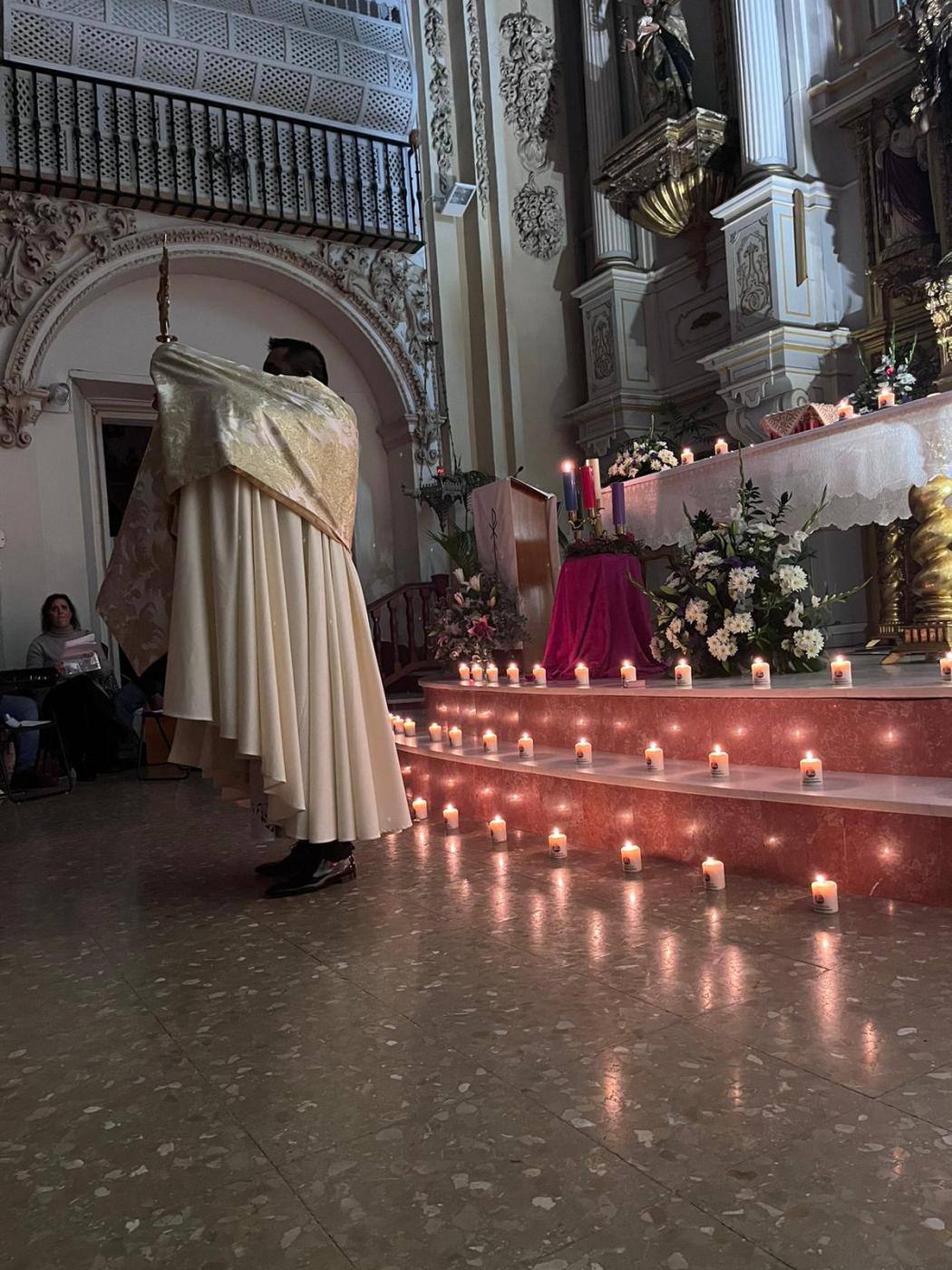 Los jóvenes de Antequera viven la fiesta de su Madre