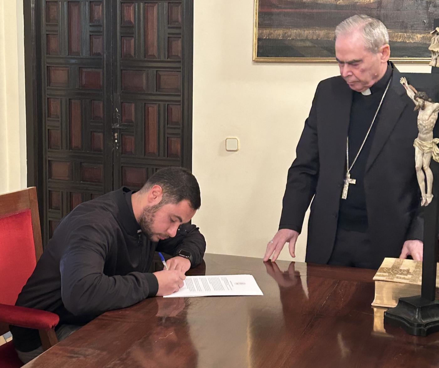 Profesión de fe y juramento de Daniel Gutiérrez previos a su ordenación sacerdotal