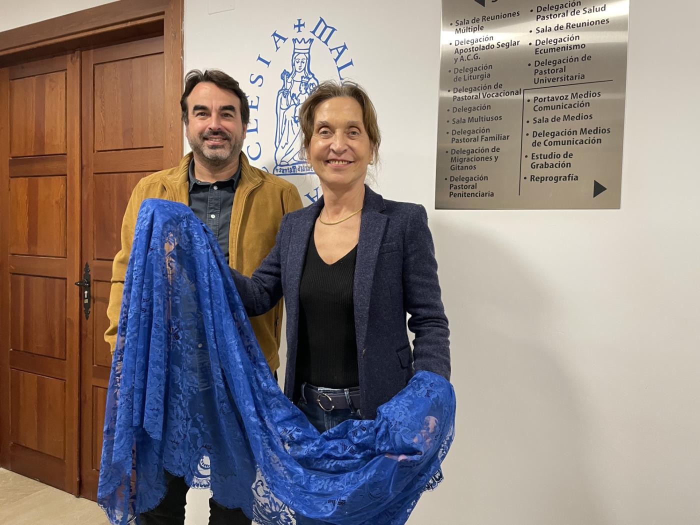 Mari Luz Aguilar-Galindo: «En el día de la Patrona, la mantilla puede ser de cualquier color, excepto negro»