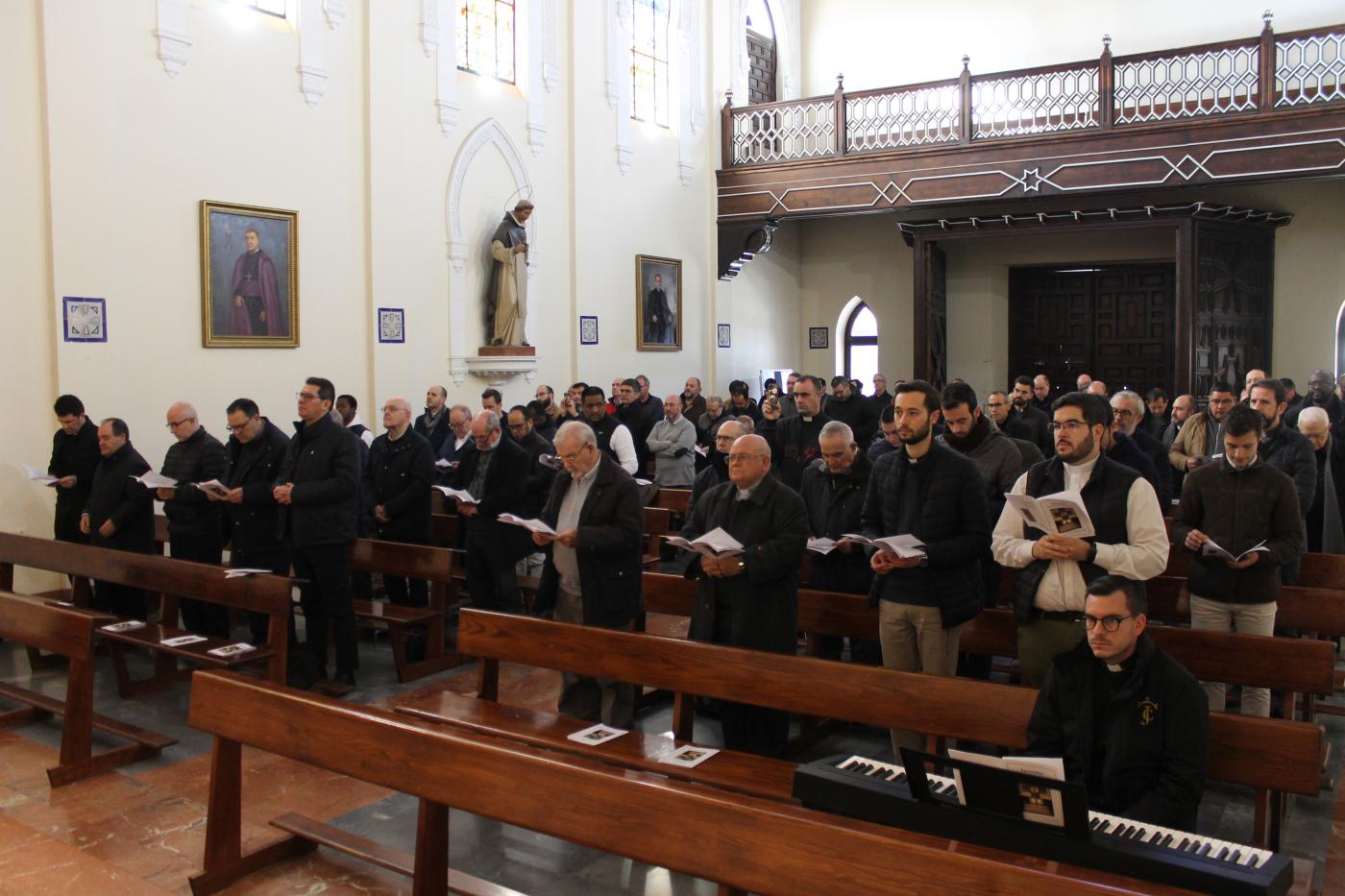 Seminario y clero se encuentran por la fiesta de san Sebastián y santo Tomás