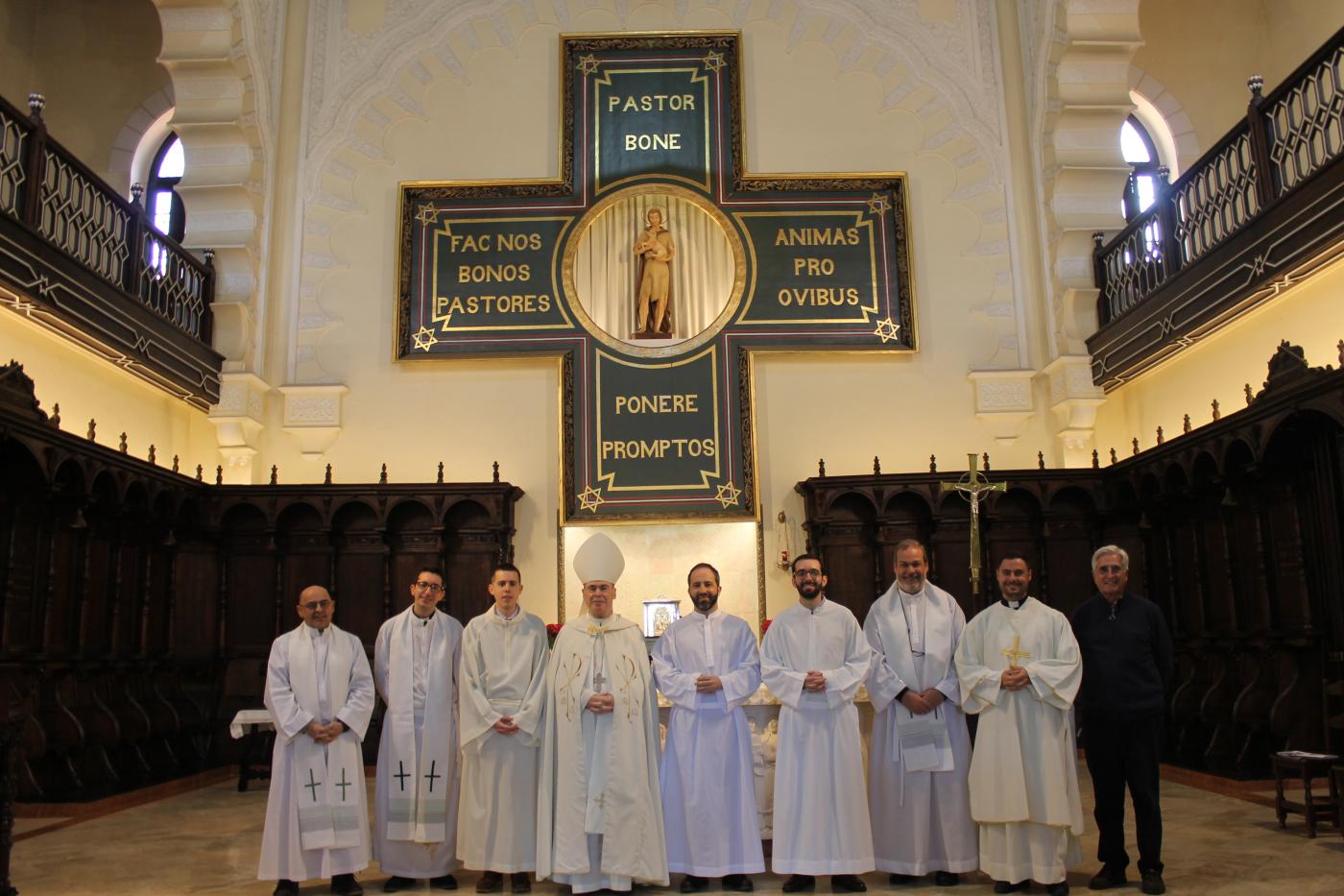 Seminario y clero se encuentran por la fiesta de san Sebastián y santo Tomás