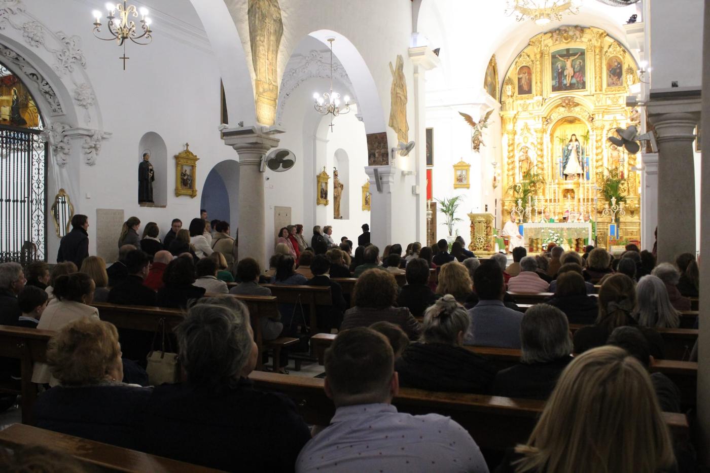 «A diario visitan nuestro pueblo cientos de personas, pero su visita, D. Jesús, es distinta»