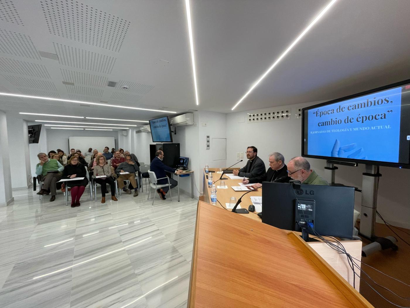 IA, Agenda 2030 y el post-humanismo en las II Jornadas Teología y Mundo Actual