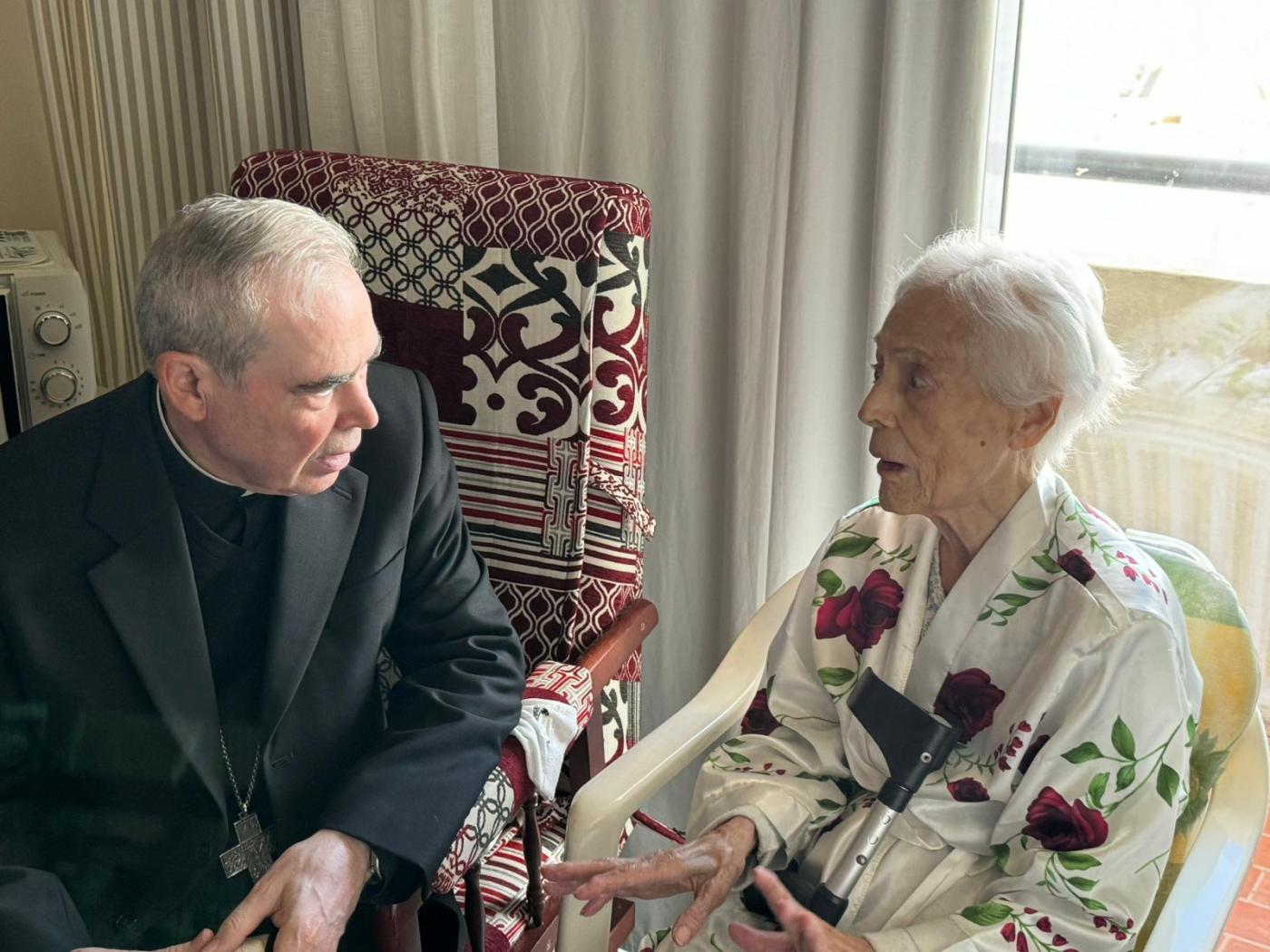La parroquia del Rosario de Fuengirola vive una visita de Medalla