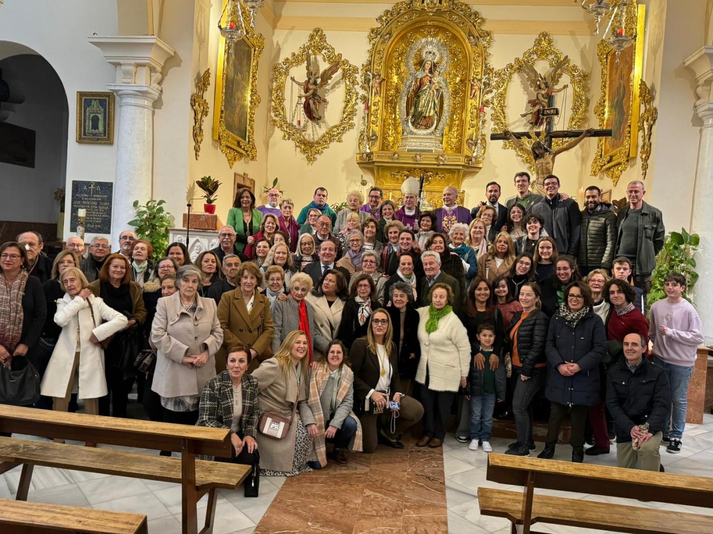 La parroquia del Rosario de Fuengirola vive una visita de Medalla