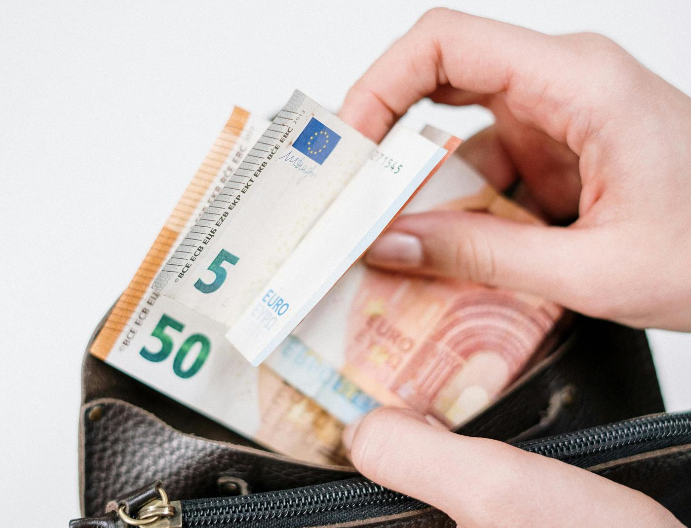 Tres prácticas penitenciales III: La limosna