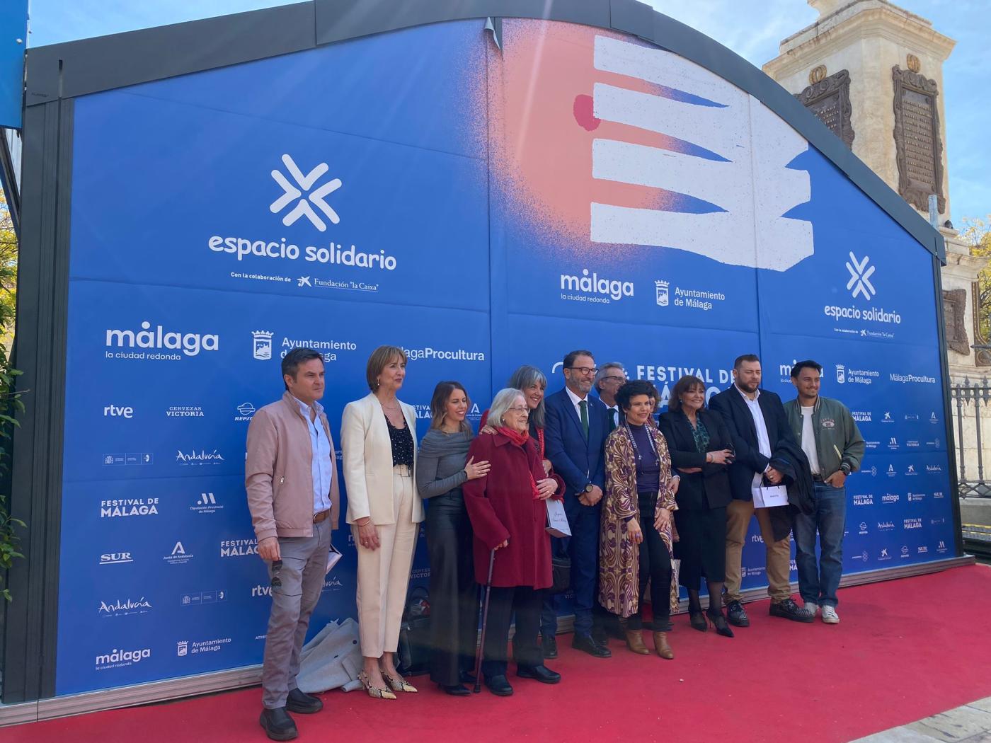 FOTO: Victoria de Torre Fajardo y Nerea Martín Trescastro