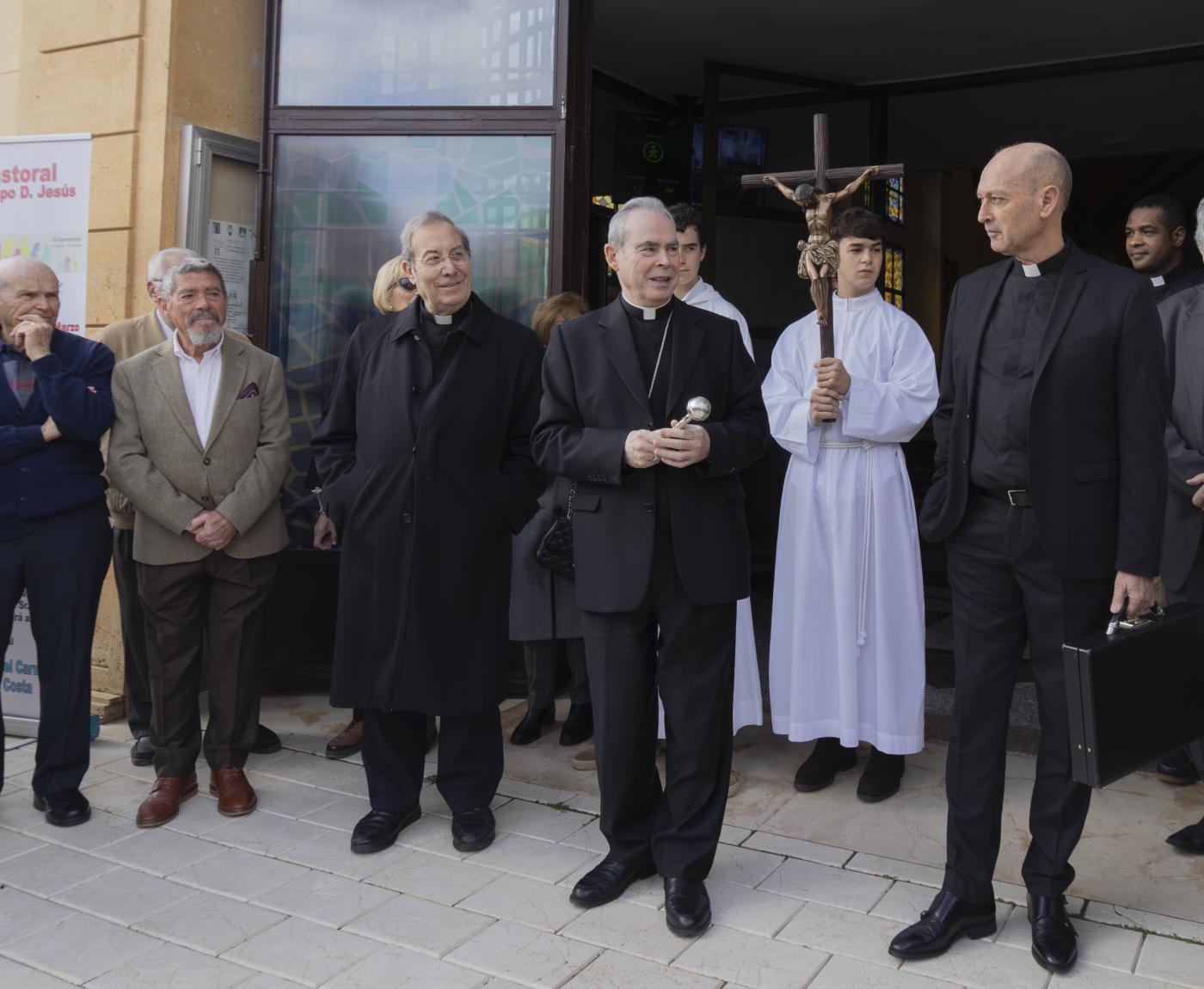 Los niños de Benalmádena preguntan al Sr. Obispo en su Visita Pastoral