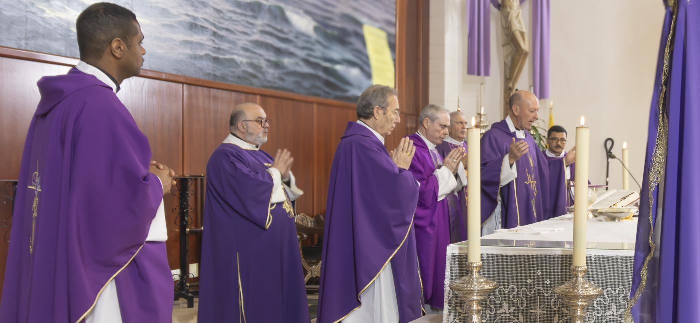 Los niños de Benalmádena preguntan al Sr. Obispo en su Visita Pastoral