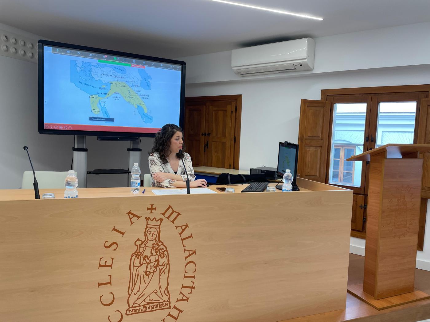 El profesor Ignacio Rojas cierra el curso del CESET que invitaba a fijar los ojos en Jesús