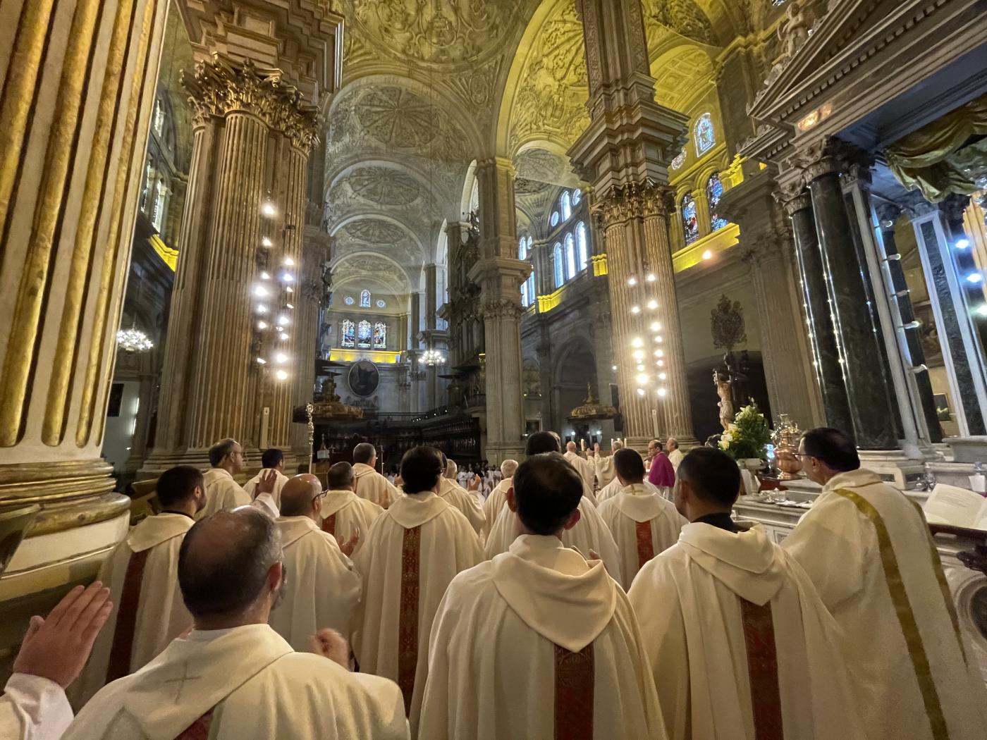 Misa Crismal 2024 en la Catedral de Málaga // E. LLAMAS