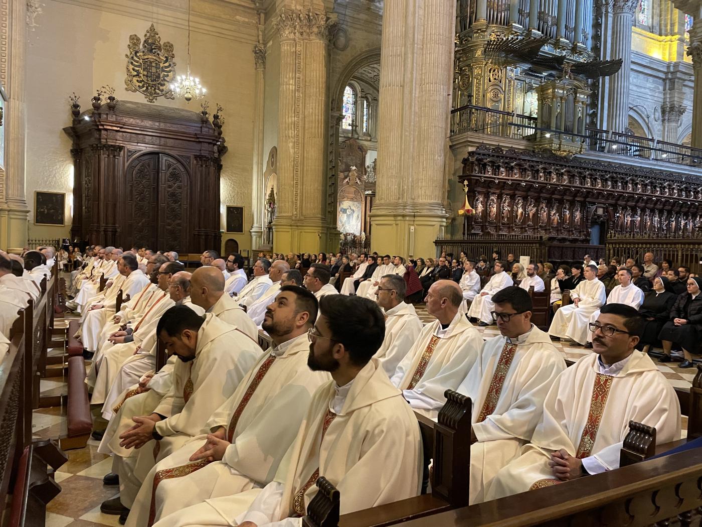 Misa Crismal 2024 en la Catedral de Málaga // E. LLAMAS