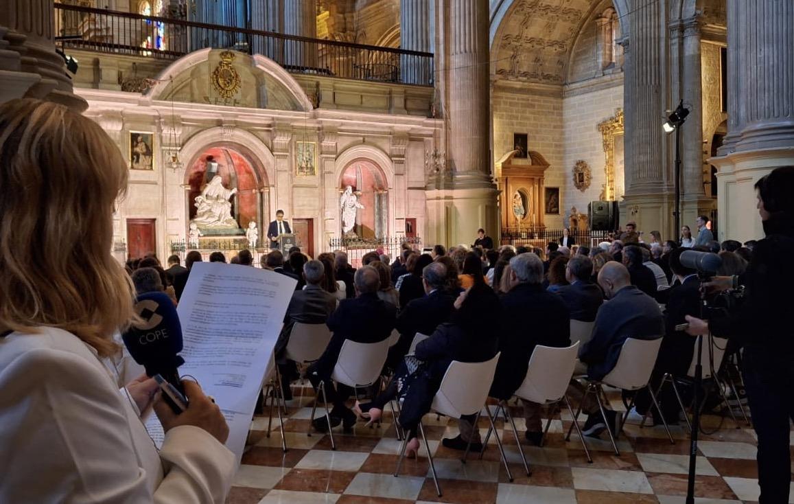 Desde la Catedral, en directo, para COPE Málaga