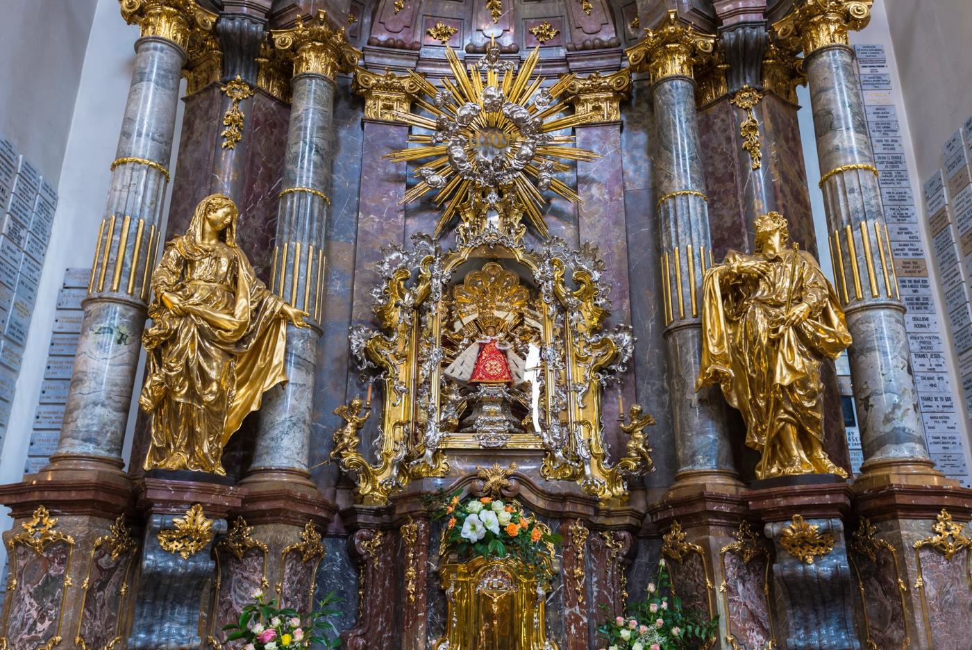 27 JUNIO AL 4 JULIO. La parroquia de San Juan Bautista y San Andrés de Coín peregrina a Praga y Viena