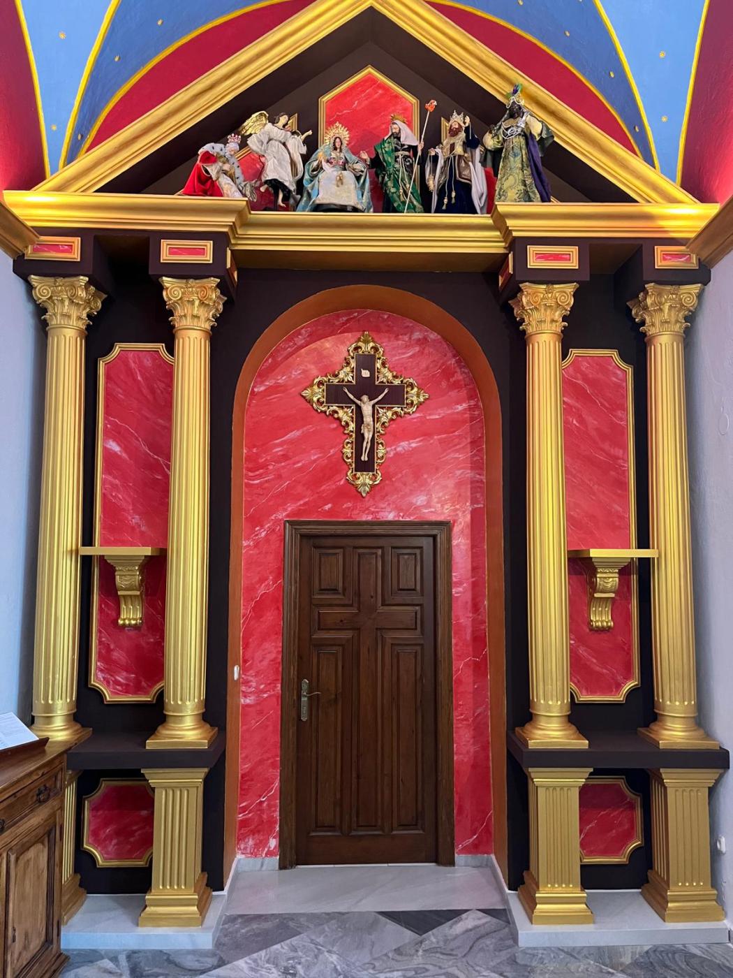 Mons. Catalá visita la parroquia de los Remedios en Estepona