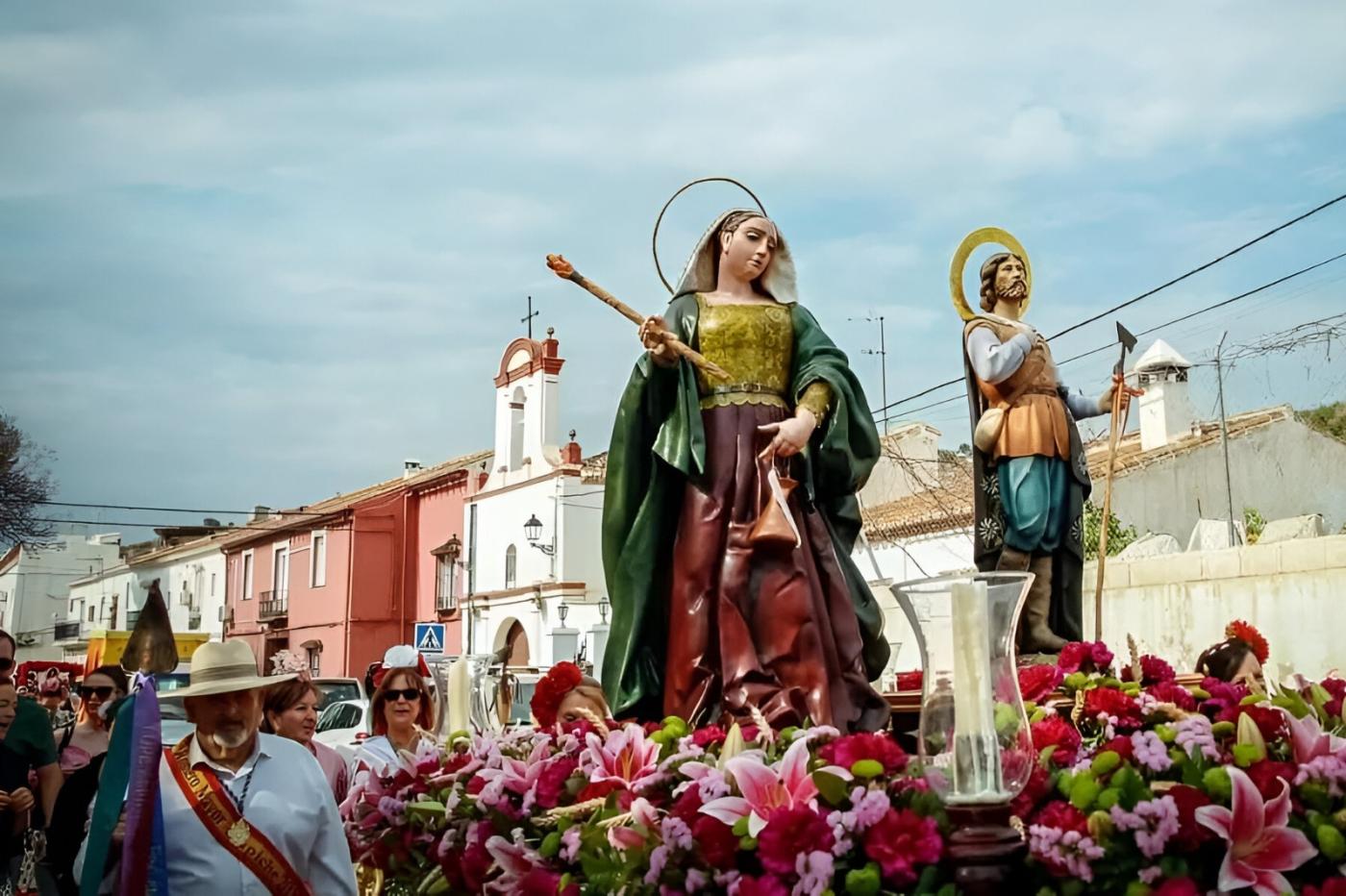 San Isidro por las calles de Trapiche