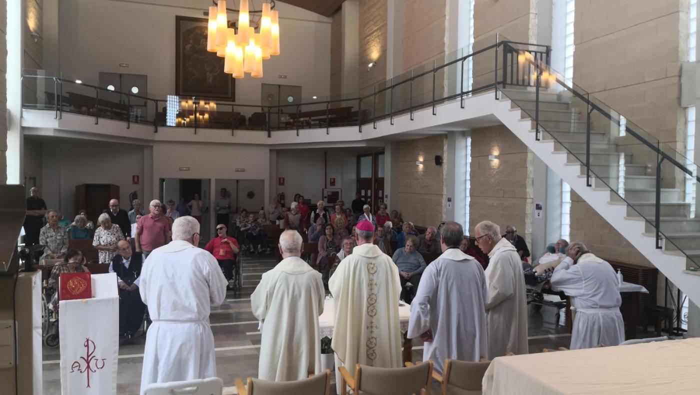 Mons. Catalá celebra en El Buen Samaritano la Solemnidad de Jesucristo Sumo y Eterno Sacerdote