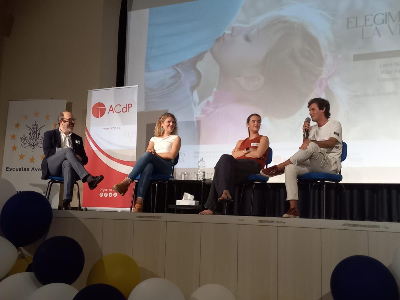 Víctimas del aborto y jóvenes padres confirman que 'elegir la vida es elegir la felicidad'