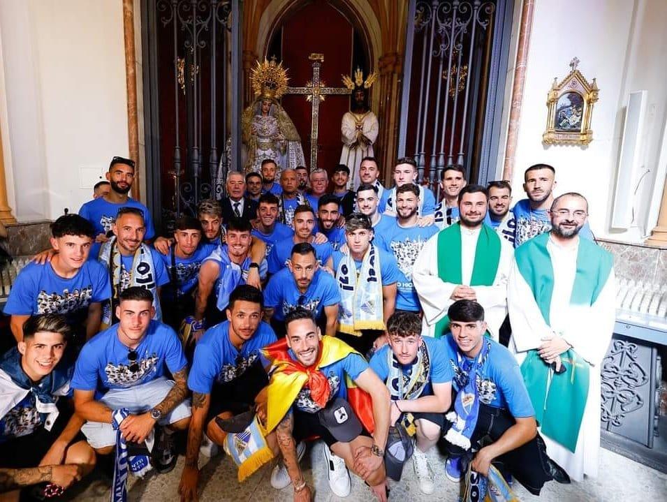 «Estos futbolistas bendicen también a Dios con su trabajo, provocan unión y hacen pueblo»