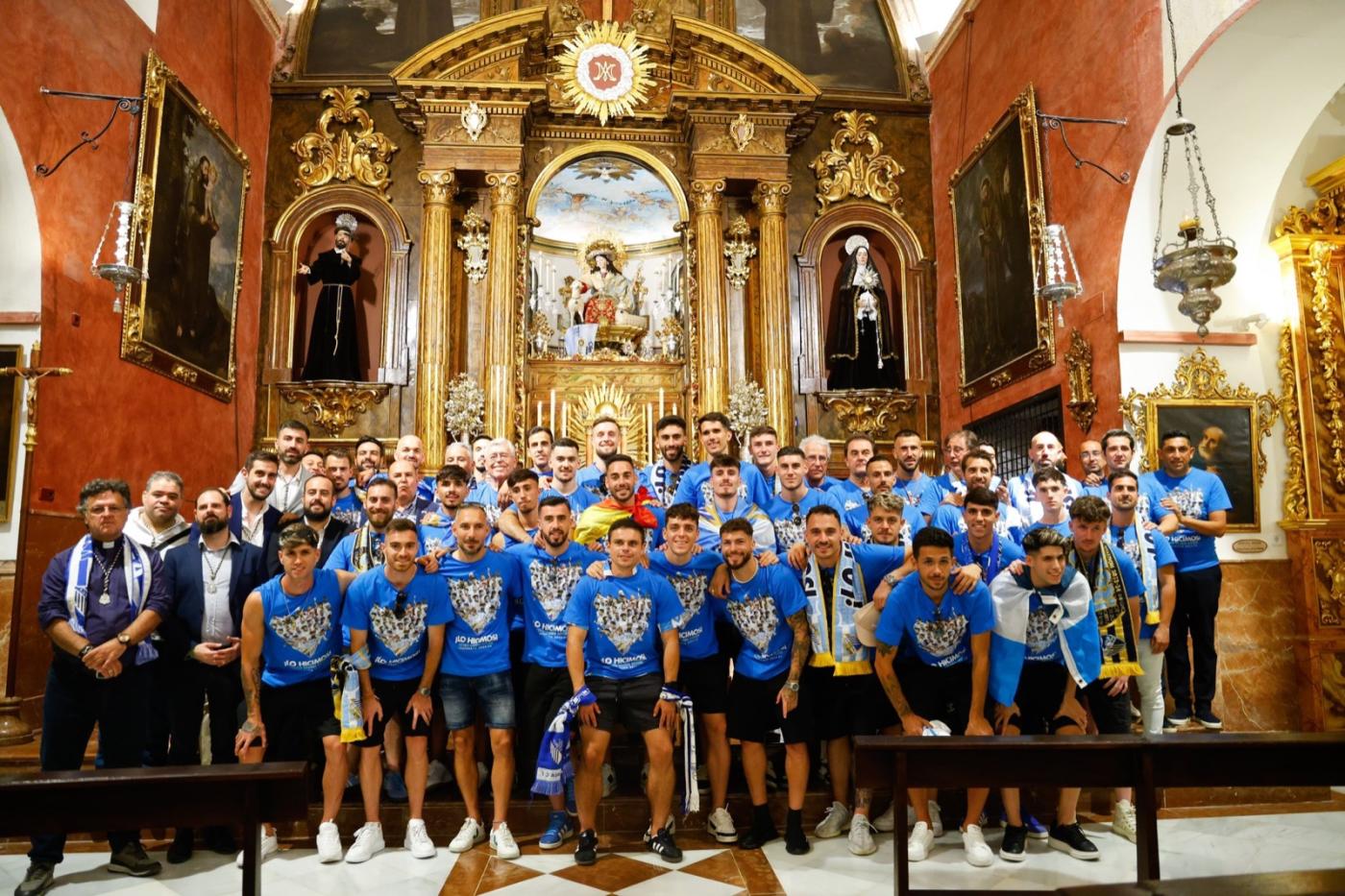 Ofrenda floral del Málaga CF ante la Divina Pastora, Patrona del Deporte