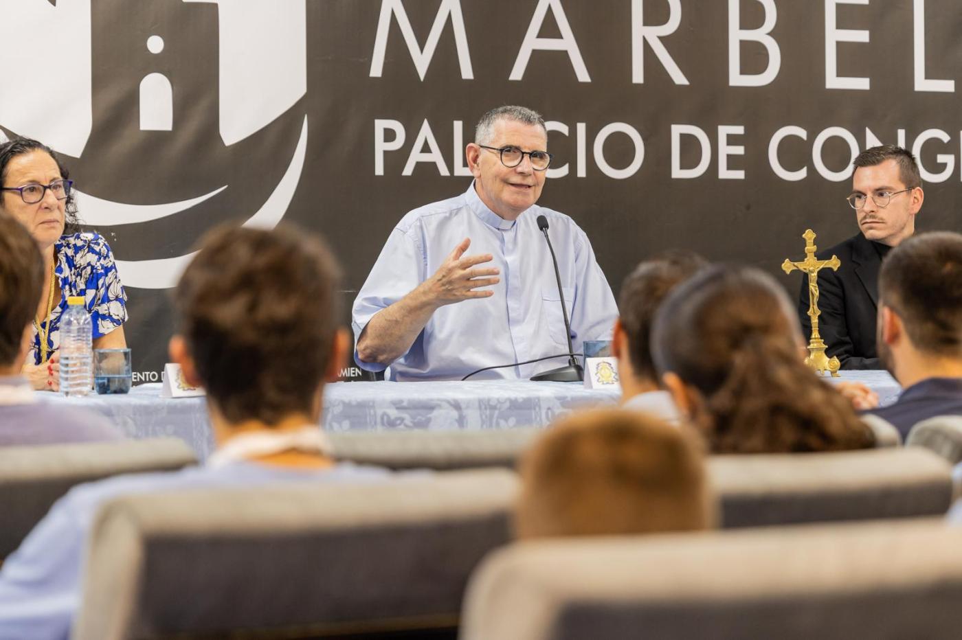 Encuentro de j&oacute;venes rocieros en Marbella
