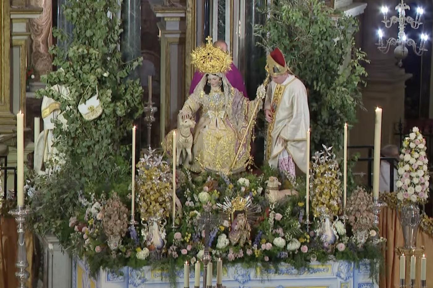 Coronaci&oacute;n Can&oacute;nica de la Divina Pastora. Imagen Canal M&aacute;laga