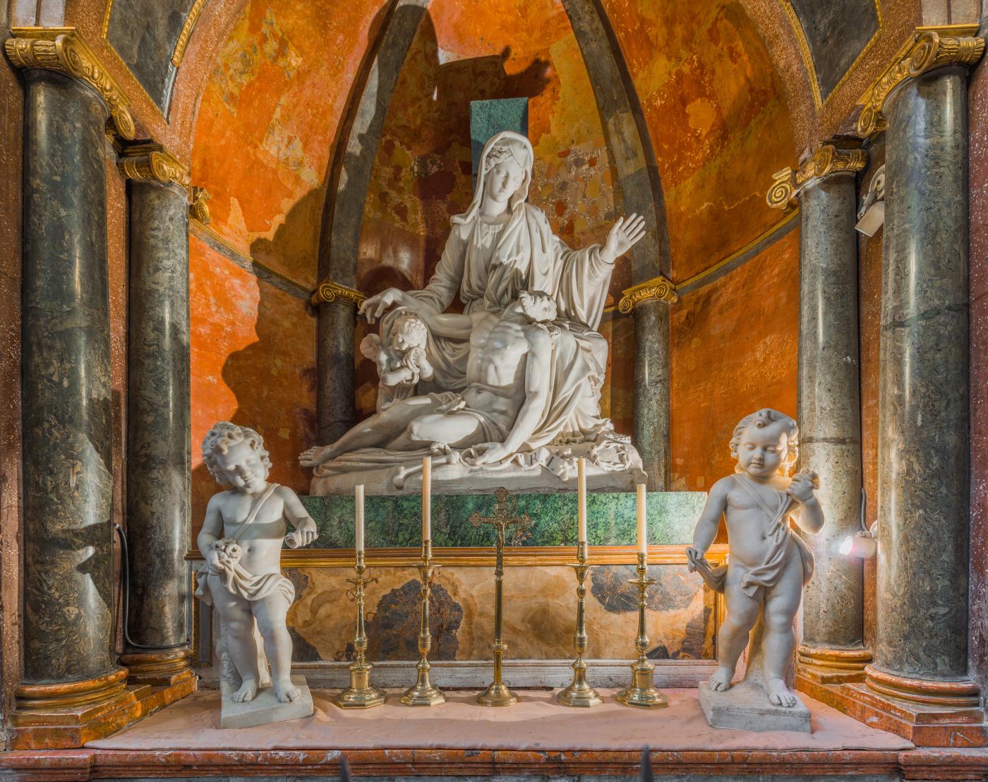 Angustias, que no Piedad