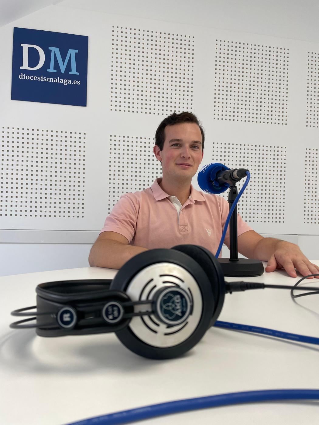 Gustavo García: «Estudiar Teología me ha ayudado a profundizar en mi vida de sacramentos»