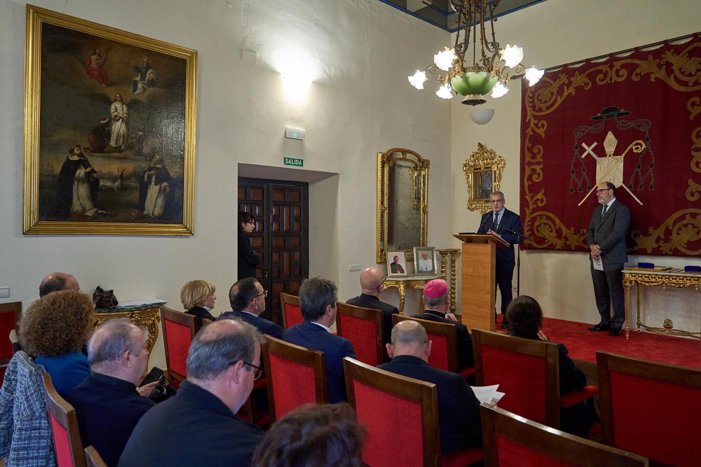 Presentación de los fondos de Santo Tomás en el Archivo Histórico Diocesano. FOTO: JUANJO MAYORGA