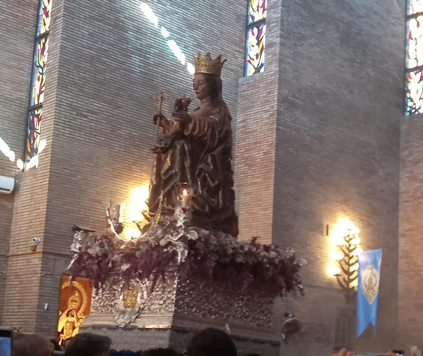 La Virgen en la parroquia de San Gabriel