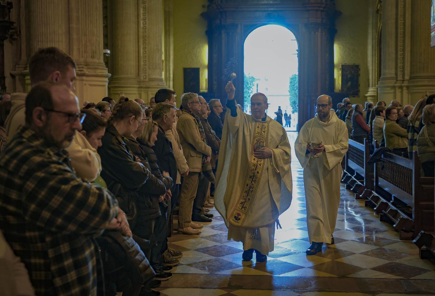 El arciprestazgo de San Cayetano peregrina a la Catedral por el Jubileo