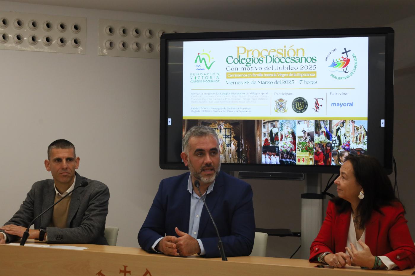 Rueda de prensa de presentación de la gran procesión escolar de Fundación Victoria