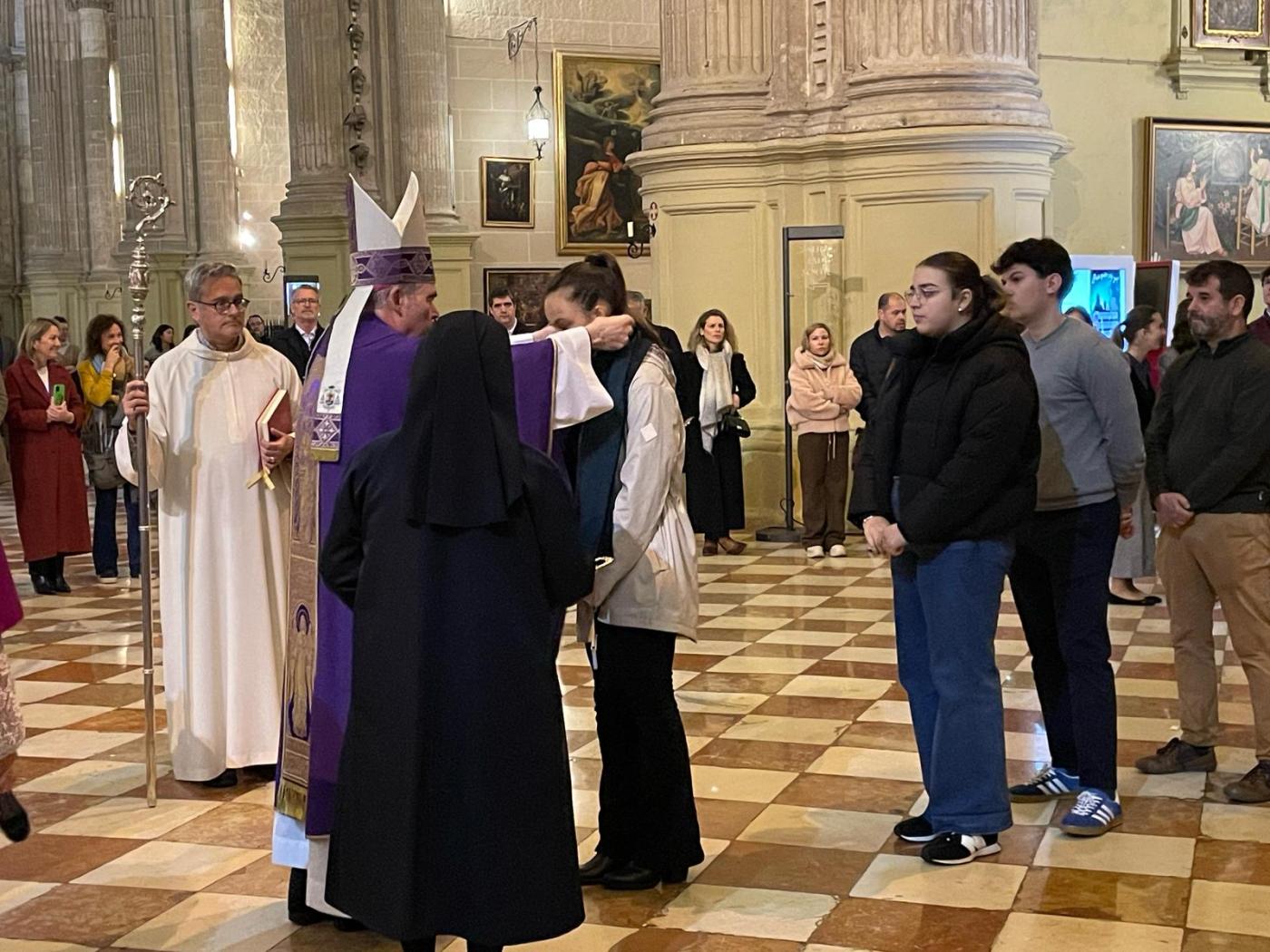 Los catecúmenos concluyen su preparación para recibir la Iniciación Cristiana en Pascua