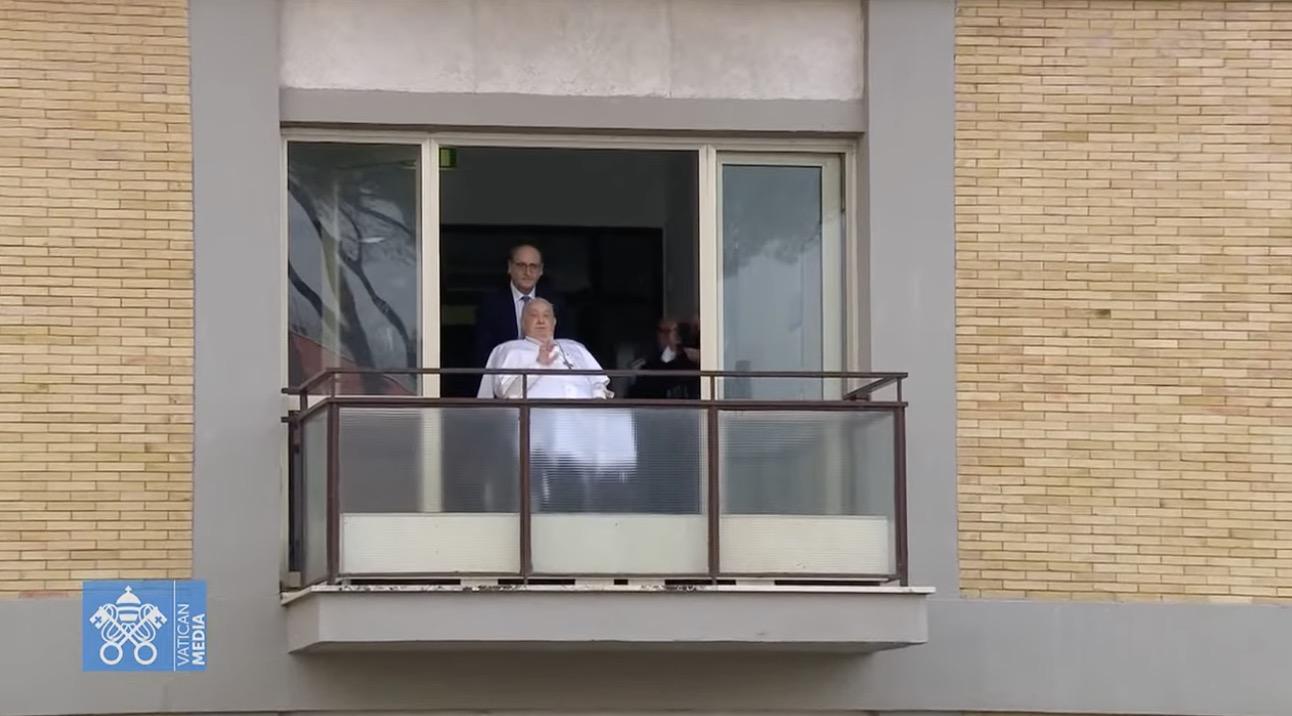 Málaga continúa rezando por la salud del papa Francisco