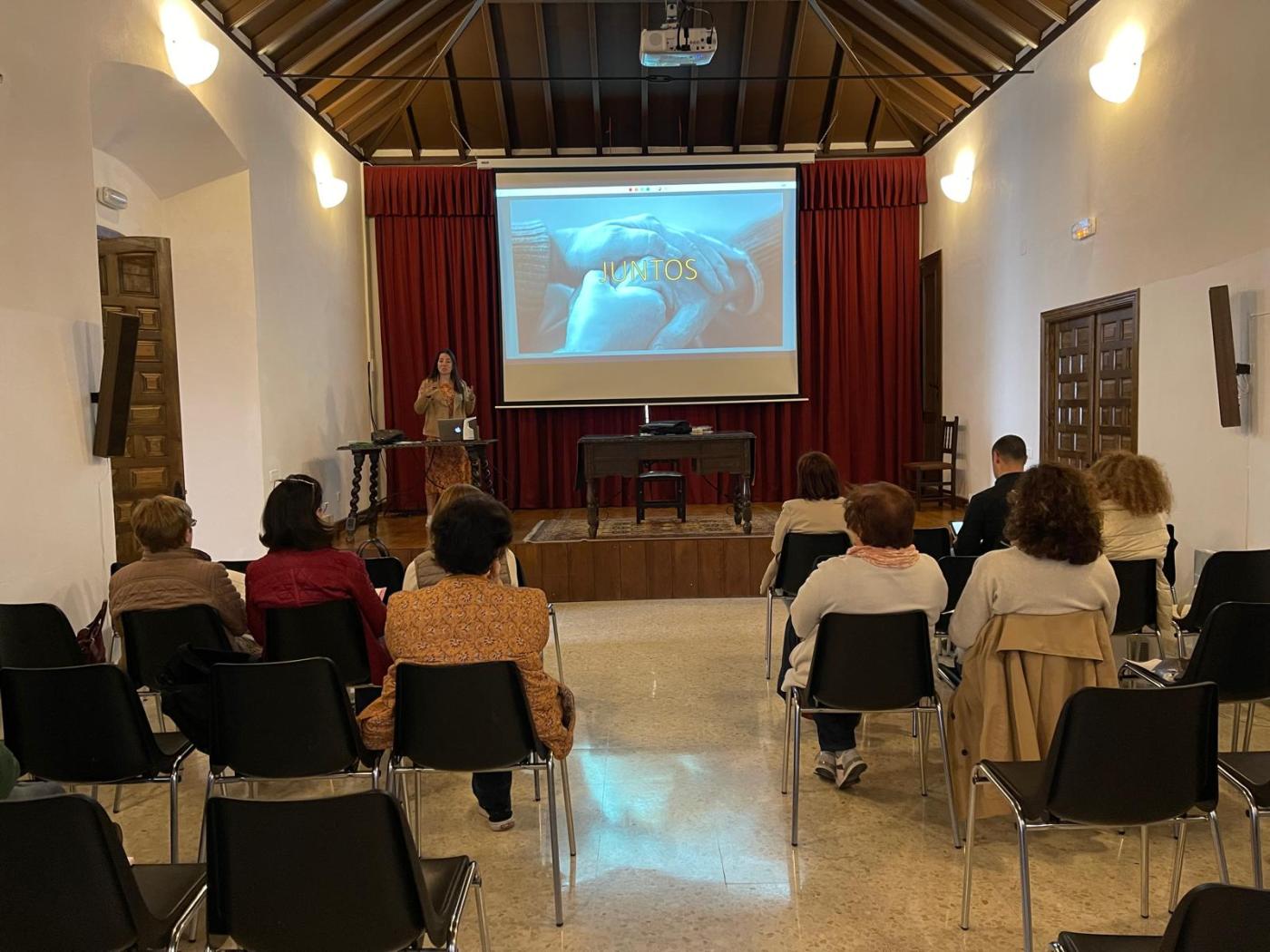 Pastoral de la Salud concluye los cursillos de relación de ayuda en Antequera