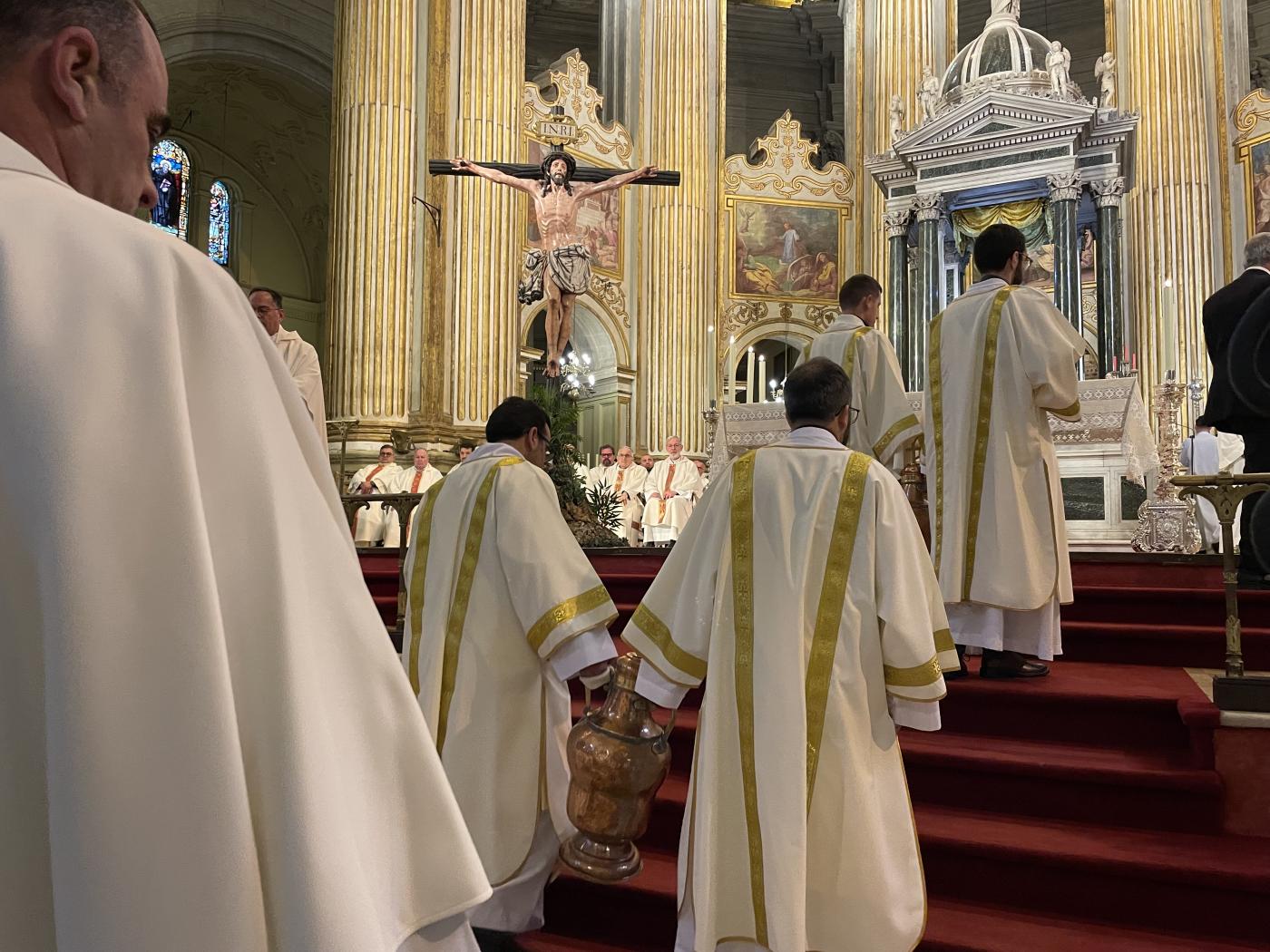 «Los sacerdotes estamos también necesitados del perdón y de la misericordia de Dios»