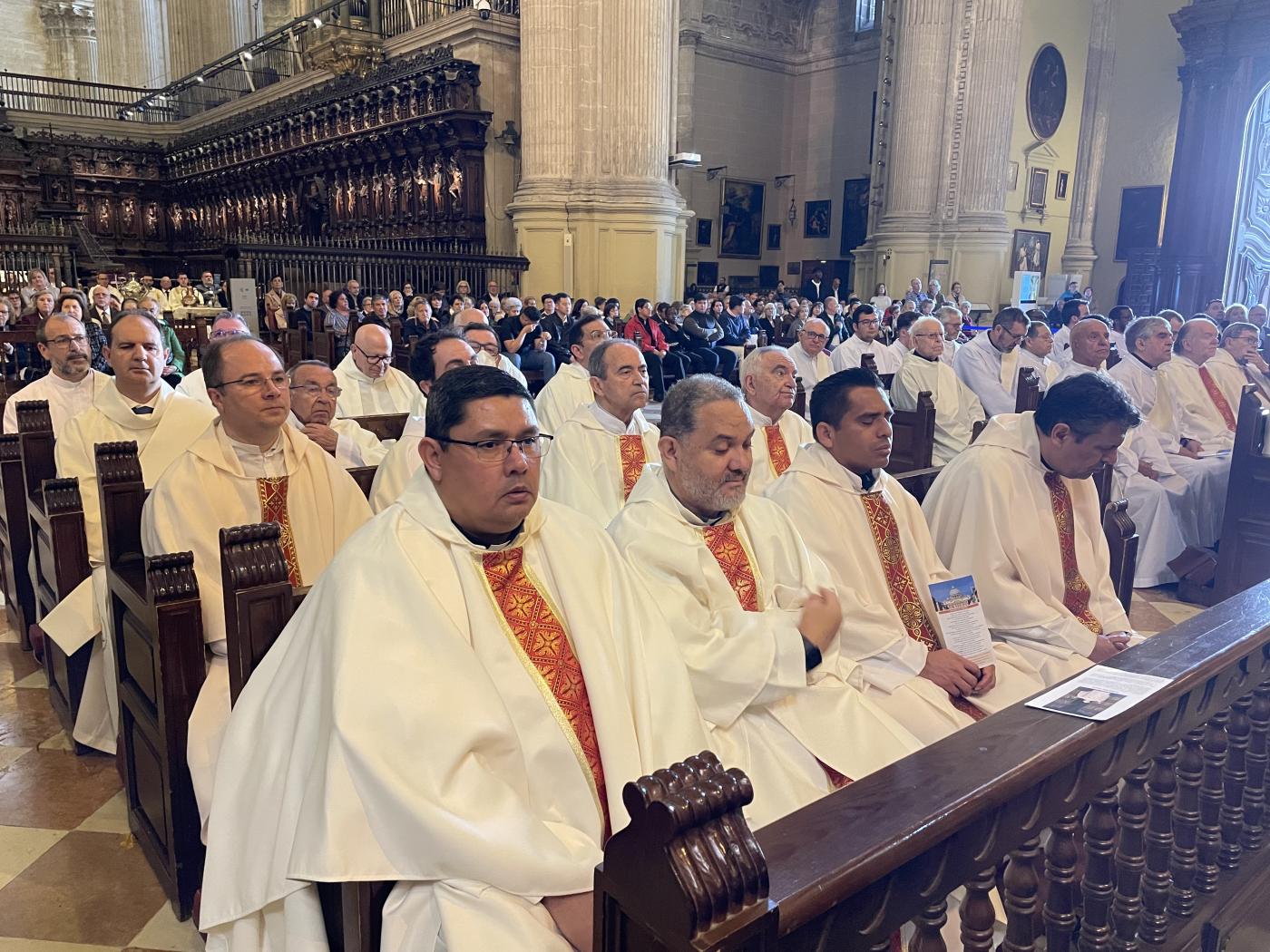 «Los sacerdotes estamos también necesitados del perdón y de la misericordia de Dios»