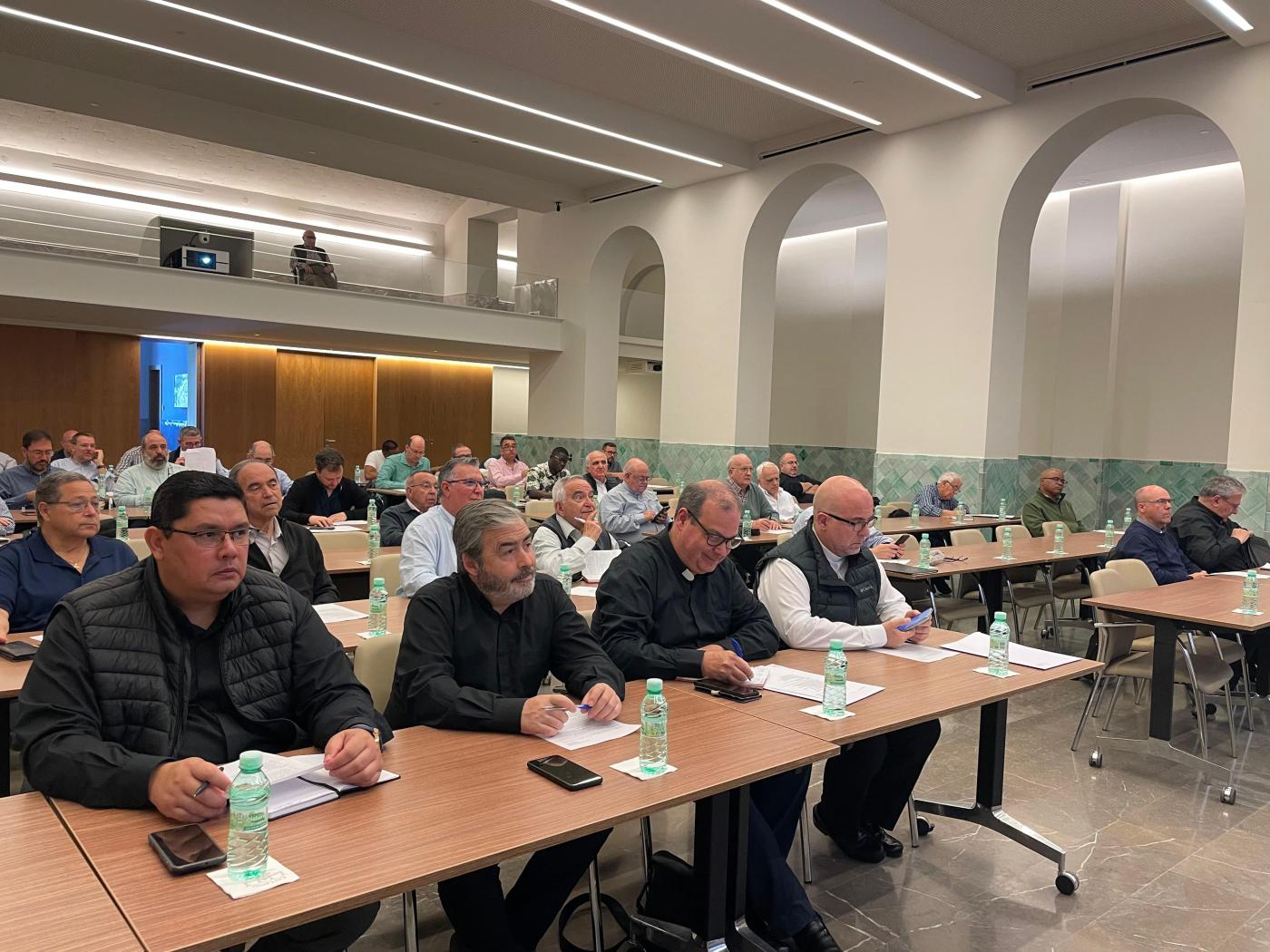 Audio de las ponencias del sacerdote Emilio López sobre la Dei Verbum