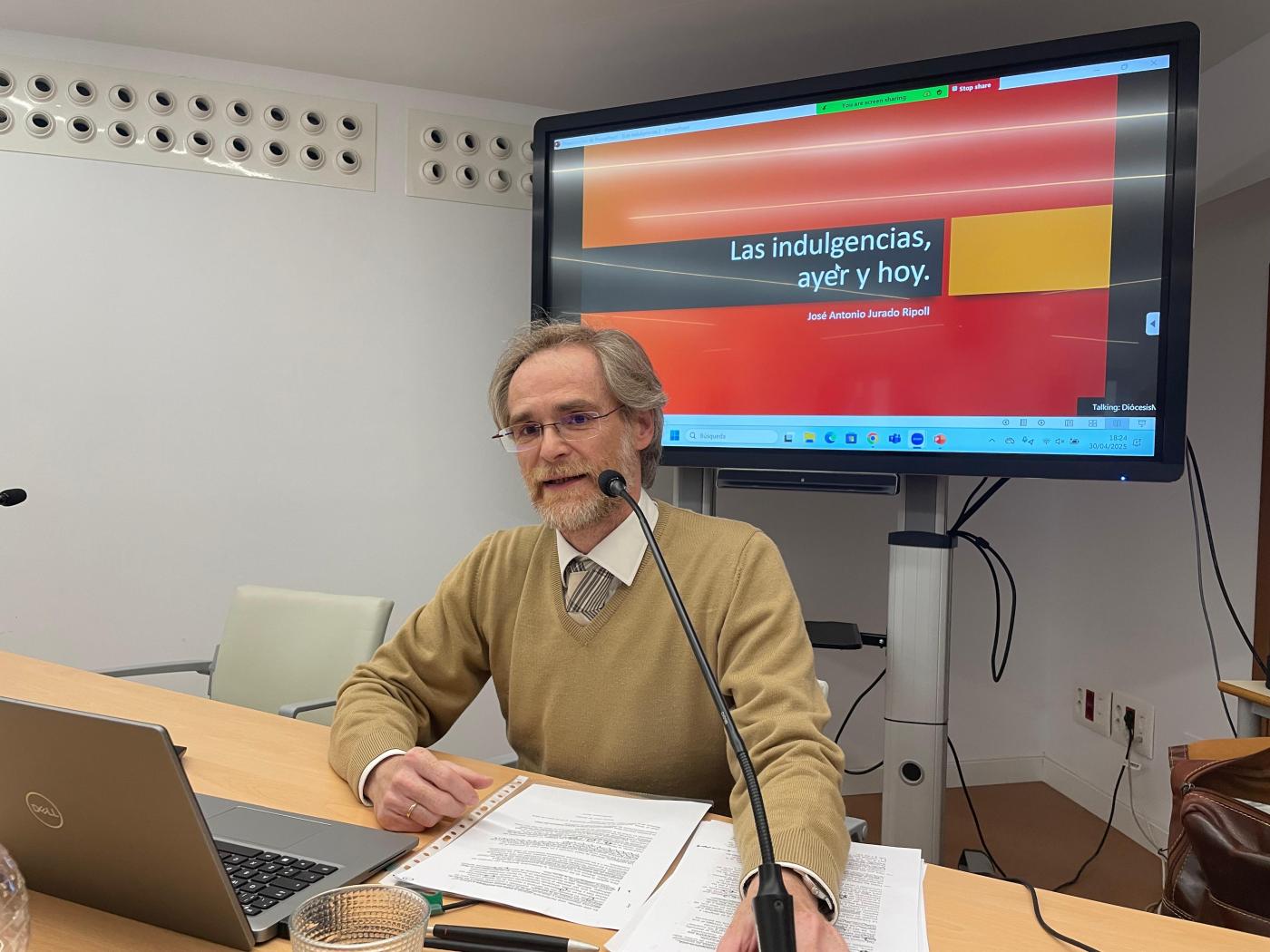 El profesor José Antonio Jurado Ripoll impartió la séptima sesión del Curso Bíblico Año de Gracia y Esperanza