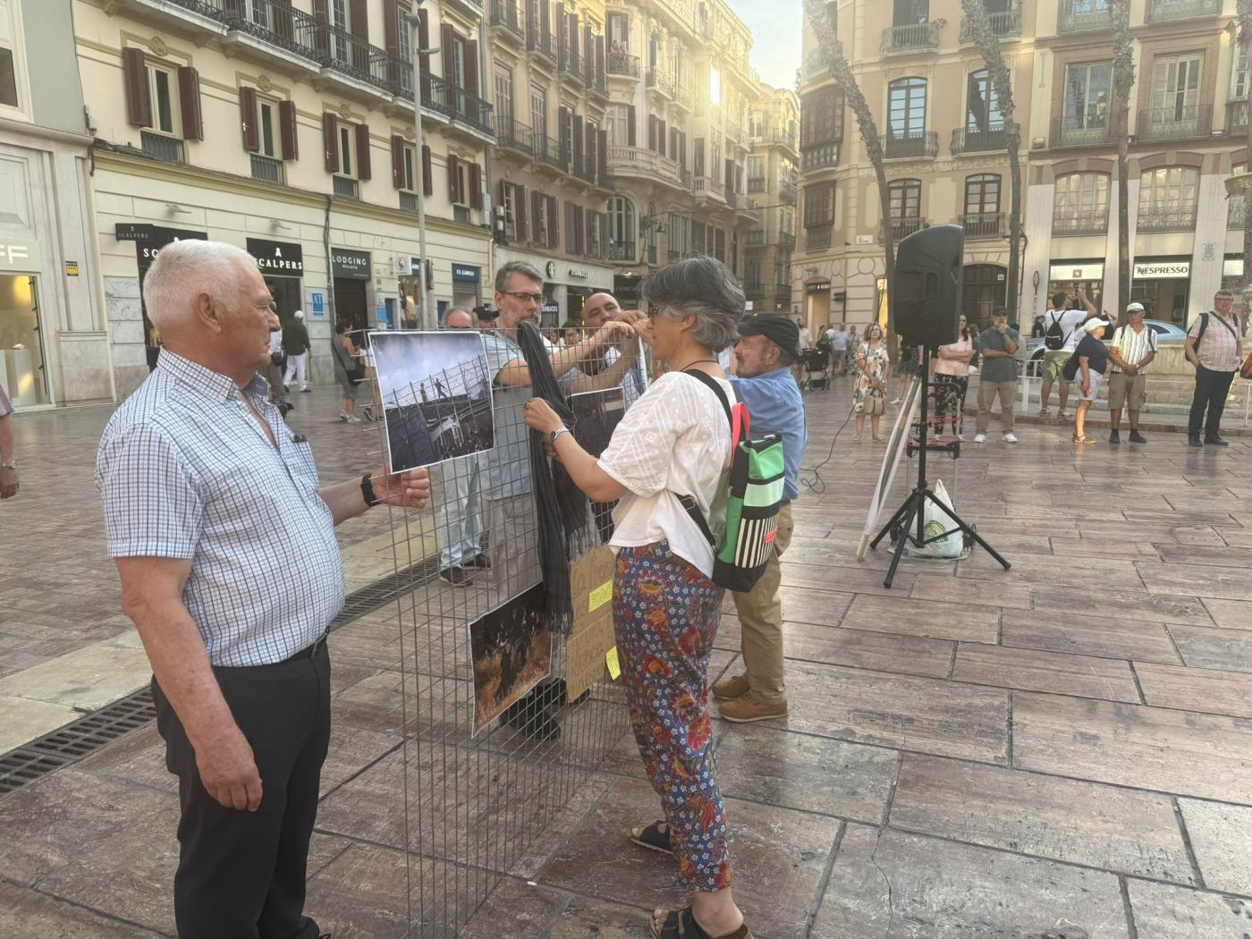 Círculo del Silencio celebrado en la plaza de la Constitución