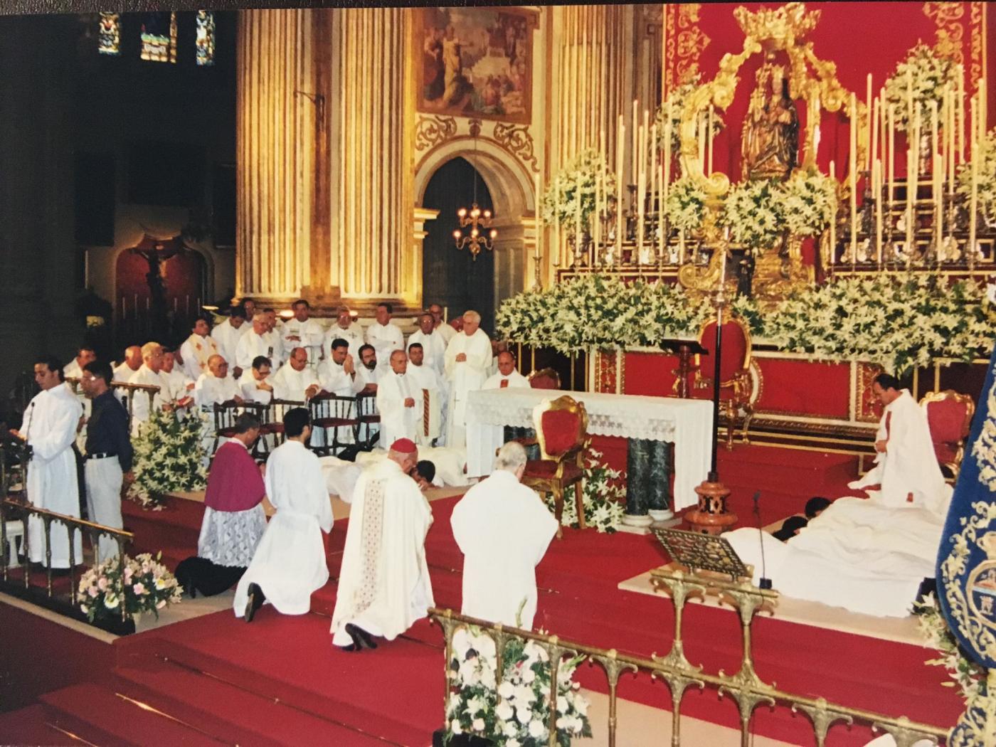 Ordenaci&oacute;n sacerdotal del 2 de septiembre del a&ntilde;o del Gran Jubileo del 2000