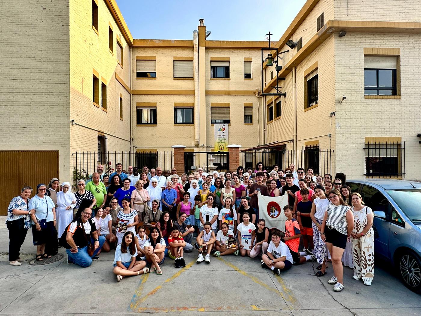 Los Misioneros peregrinaron al Cotolengo para ganar el Jubileo