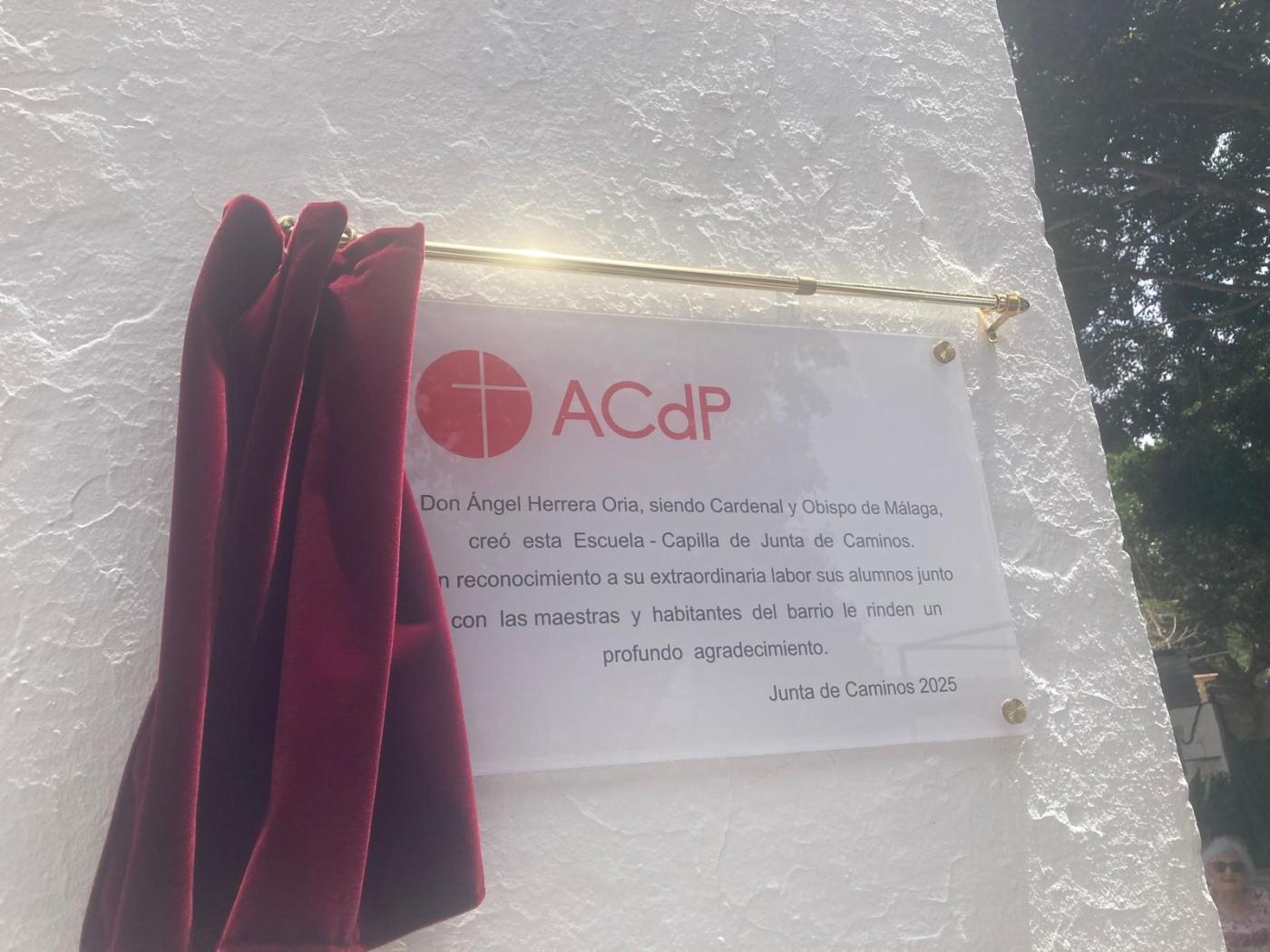 Placa conmemorativa descubierta en la capilla del Carmen del Puerto de la Torre