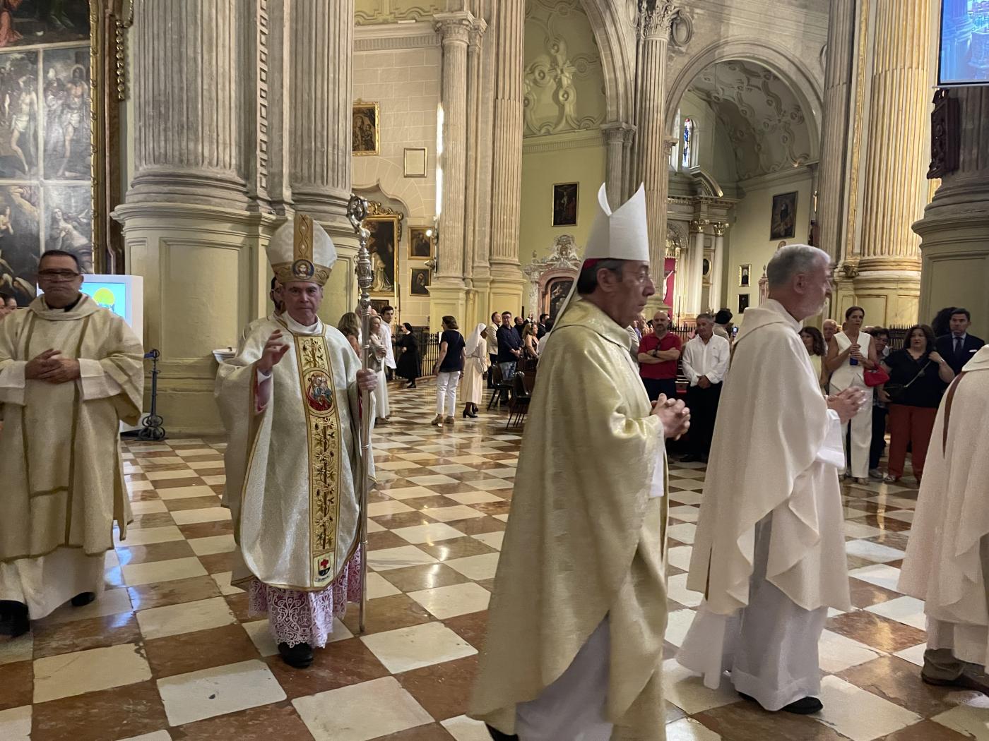 Ordenación sacerdotal de Antonio del Río y José Ignacio Postigo en la Catedral de Málaga // E. LLAMAS