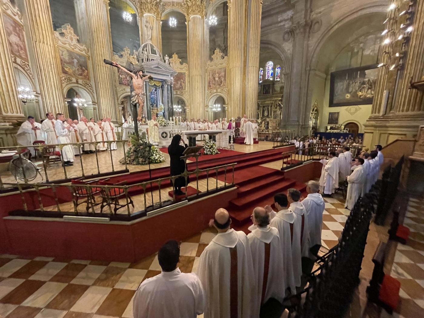 Ordenación sacerdotal de Antonio del Río y José Ignacio Postigo en la Catedral de Málaga // E. LLAMAS