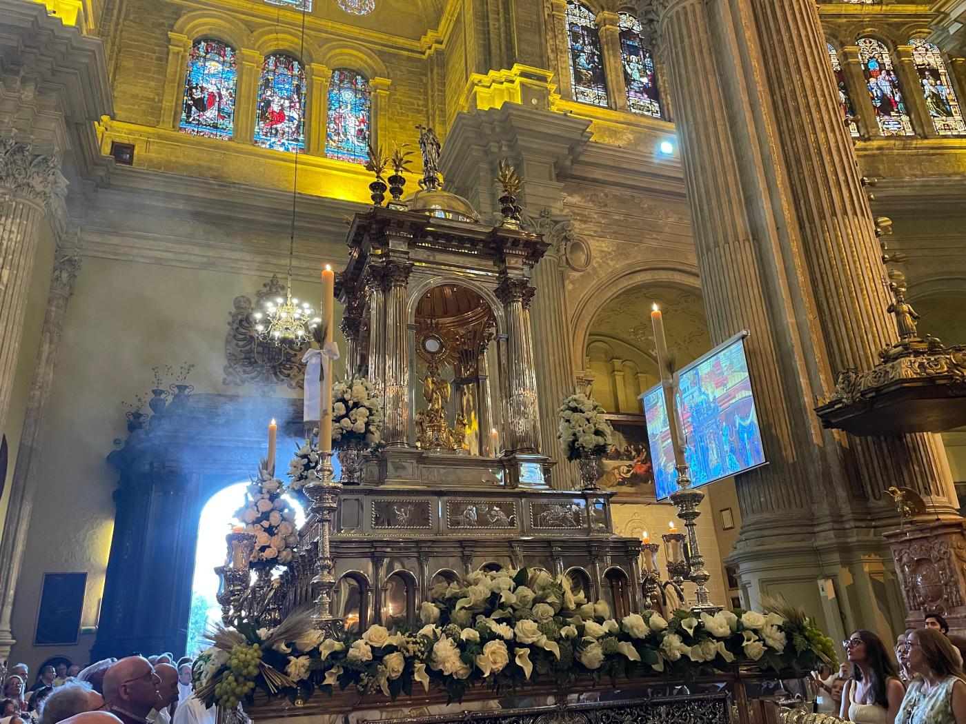 La Solemnidad del Corpus Christi y el Día de Caridad, en Iglesia Noticia