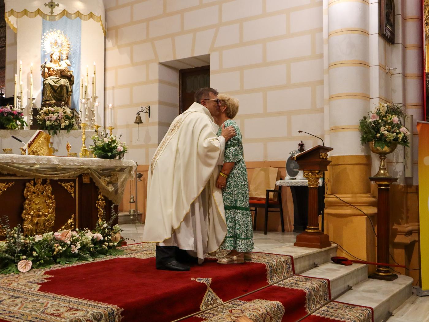 «Me llaman feligresa “todoterreno” y así es, dispuesta para lo que se necesite»